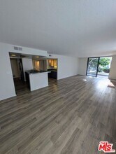 1312 S Saltair Ave in Los Angeles, CA - Foto de edificio - Building Photo