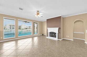 18126 Billabong Crescent Ct in Cypress, TX - Building Photo - Building Photo