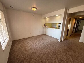 759 Boulder Ct in Stateline, NV - Foto de edificio - Building Photo