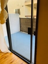 11714 Goshen Ave in Los Angeles, CA - Foto de edificio - Building Photo