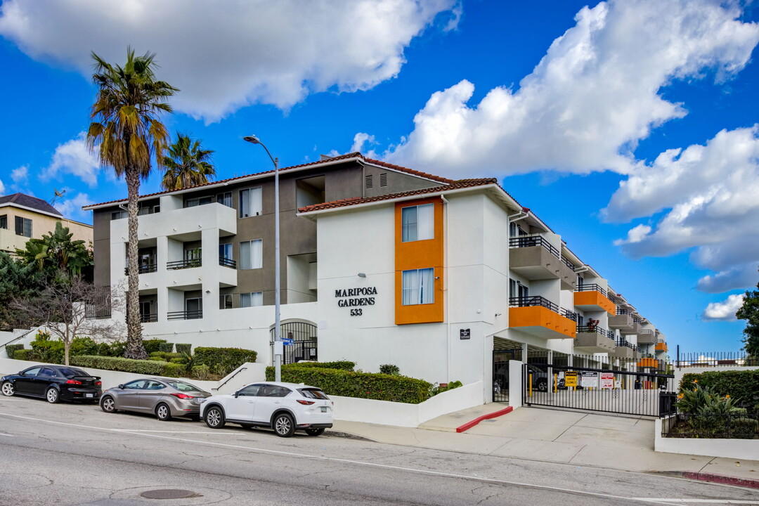 Mariposa Gardens Apartments in Los Angeles, CA - Building Photo