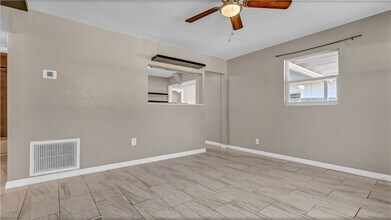 4529 73rd St N in St. Petersburg, FL - Building Photo - Building Photo