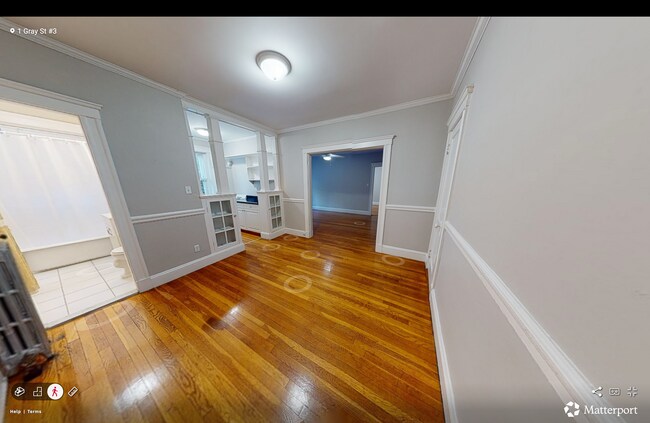 32 Gray St, Unit 3 in Cambridge, MA - Building Photo - Building Photo