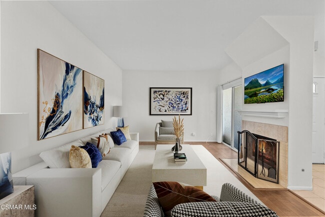 5580 Spanish Oak Ln in Oak Park, CA - Building Photo - Building Photo