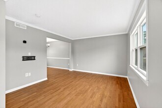 415 Parkdale Dr in Charleston, SC - Building Photo - Building Photo