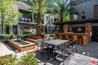 746 Farrier Wy in Upland, CA - Building Photo - Building Photo