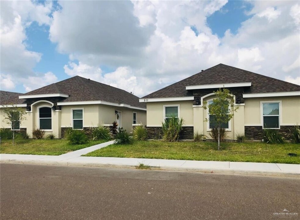 506 Teague Ave in Edinburg, TX - Building Photo