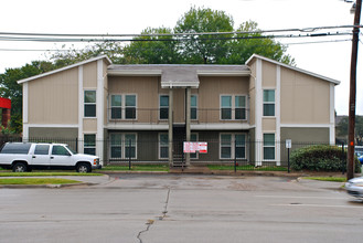 Summit at Mirasol Apartments in Dallas, TX - Building Photo - Building Photo