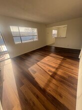 533 Hyde Park Pl, Unit 3 in Inglewood, CA - Foto de edificio - Building Photo
