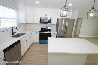 1561 Rachel Ave SE in Palm Bay, FL - Building Photo - Building Photo