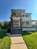 3954 St Clair St in Detroit, MI - Building Photo