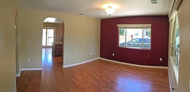 921 Chabrant Way in San Jose, CA - Building Photo - Building Photo