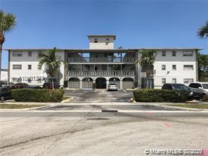16215 NE 18th Ct-Unit -104 in North Miami Beach, FL - Building Photo