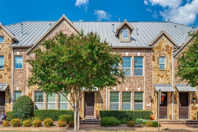 property at 5707 Headquarters Dr