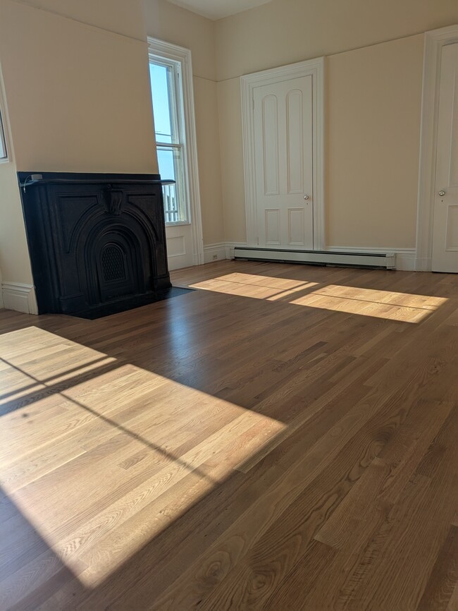 35 Triangle St, Unit 2