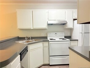 105H Stratford Dr in Williamsburg, VA - Building Photo - Building Photo