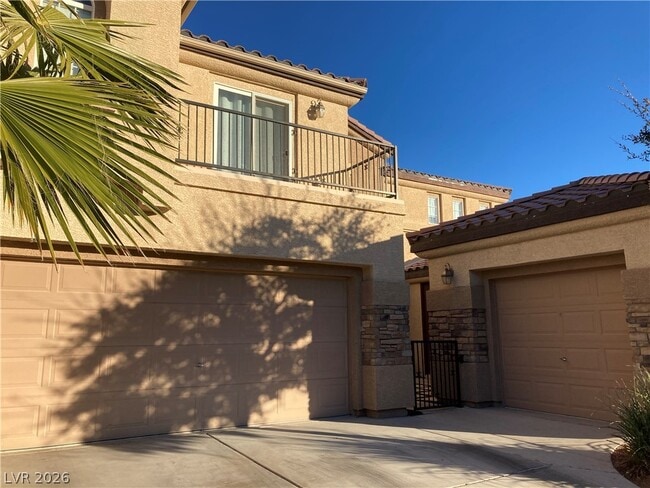 7020 N Albatross Attic St in North Las Vegas, NV - Building Photo - Building Photo