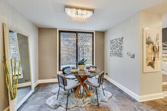 1657 W Wrightwood Ave, Unit Townhome in Chicago, IL - Building Photo - Building Photo