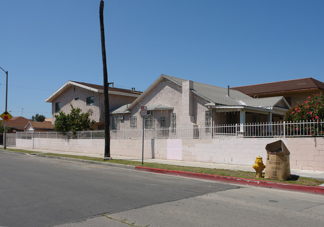 501 N Serrano Ave in Los Angeles, CA - Building Photo - Building Photo