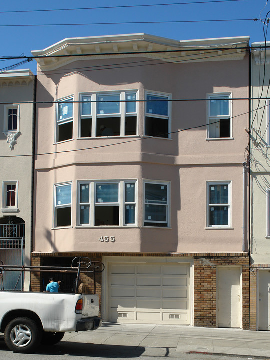 455 9th Ave in San Francisco, CA - Building Photo