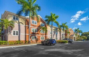 Furnished Studio-West Palm Beach - Northpoint Corporate Park in West Palm Beach, FL - Building Photo - Building Photo