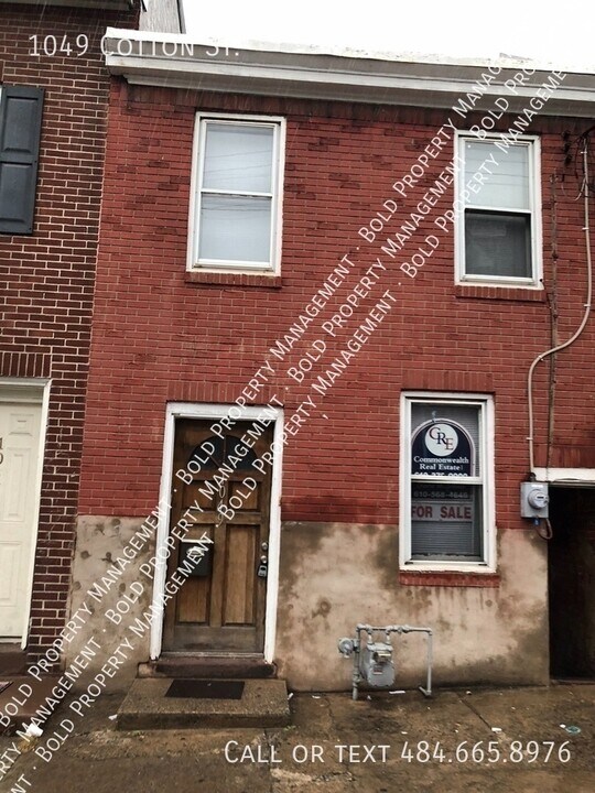 1049 Cotton St in Reading, PA - Building Photo