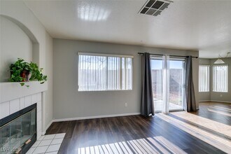7809 Calico Flower Ave in Las Vegas, NV - Building Photo - Building Photo