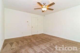 2220 Rosemary Park Ln in Lawrenceville, GA - Building Photo - Building Photo