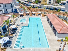 Broadstone Villas in Folsom, CA - Building Photo