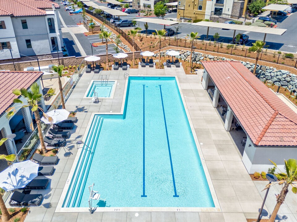 Broadstone Villas in Folsom, CA - Foto de edificio