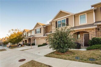 3812 Sicily St in Irving, TX - Building Photo - Building Photo