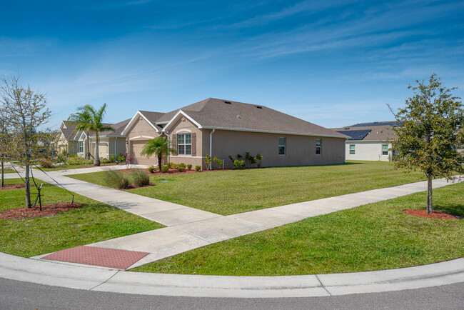 10652 SW Prato Wy in Port St. Lucie, FL - Building Photo - Building Photo