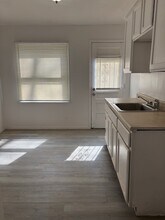 21608 Moross Rd in Grosse Pointe, MI - Building Photo - Building Photo