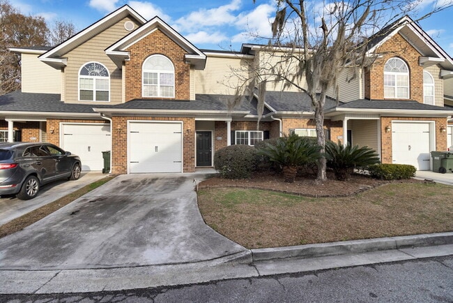 property at 102 Kendal Ct