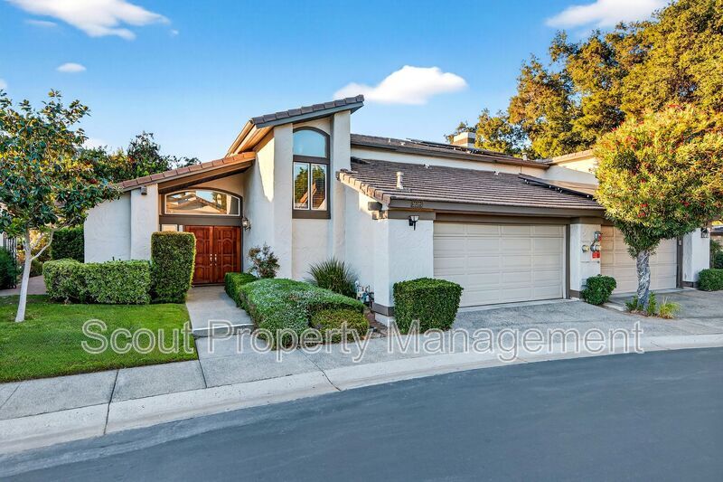 38285 Oaktree Loop in Murrieta, CA - Building Photo