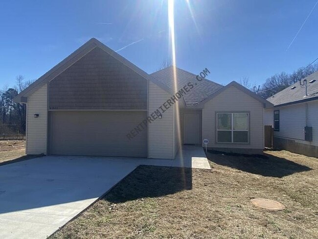 property at 1311 Lee Mac Dr