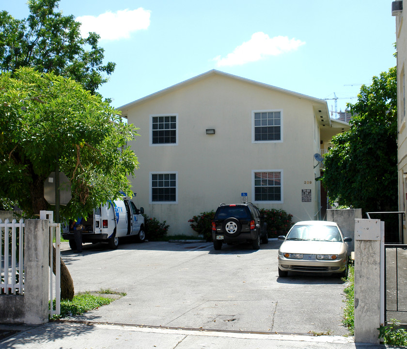 329 SW 5th Ave in Miami, FL - Building Photo