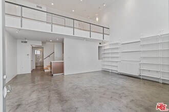 5806 Waring Ave in Los Angeles, CA - Building Photo - Building Photo