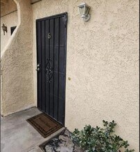 38710 10th St E in Palmdale, CA - Building Photo - Building Photo