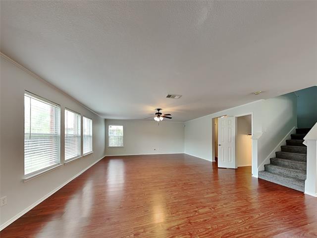 1435 Durango St in Grand Prairie, TX - Building Photo - Building Photo