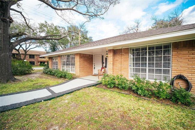 3630 Zoch Ln in Houston, TX - Building Photo - Building Photo