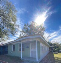 1598 W 23rd St in Jacksonville, FL - Building Photo