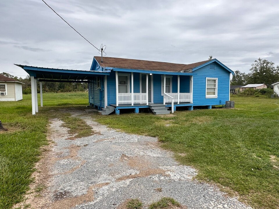 450 Beech St in Vidor, TX - Building Photo
