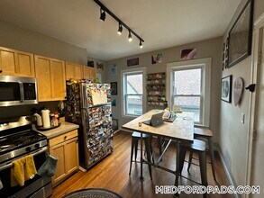 9 Medford St in Medford, MA - Foto de edificio - Building Photo