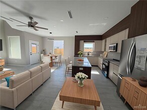 20 Corales St in Mission, TX - Building Photo - Building Photo