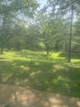 1014 Danwood Ln, Unit Pinetree in Fenton, MO - Foto de edificio - Building Photo