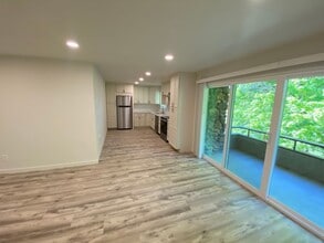 Fountain Terrace Apartments in Spokane, WA - Building Photo - Interior Photo