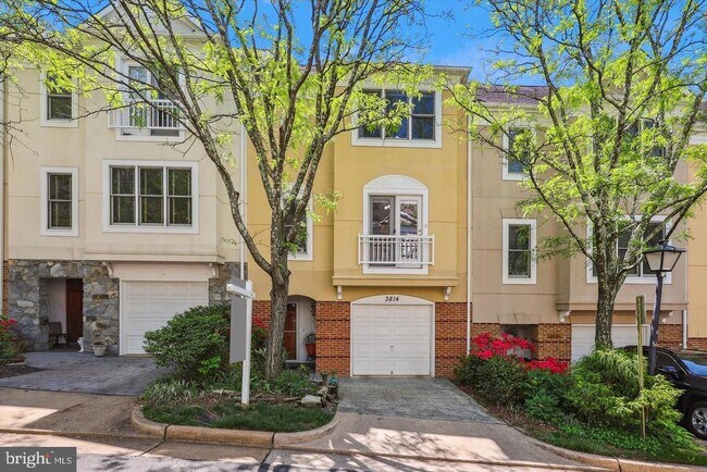 3814 Woodlawn Ct in Alexandria, VA - Building Photo - Building Photo