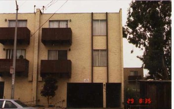 650 Villa St in Daly City, CA - Building Photo - Building Photo