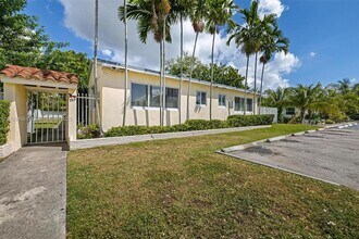 841 NE 90th St in Miami, FL - Building Photo - Building Photo